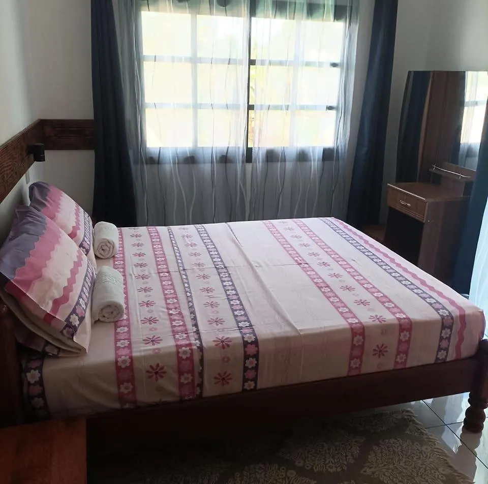 Sue Etoile Self Catering Apartman Au Cap Seychelles - szigetek